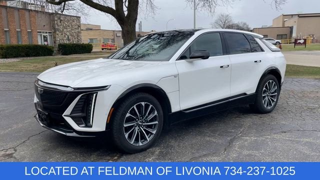 2024 Cadillac LYRIQ Sport 2