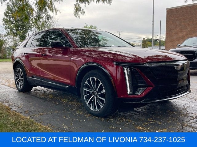 2024 Cadillac LYRIQ Sport 2