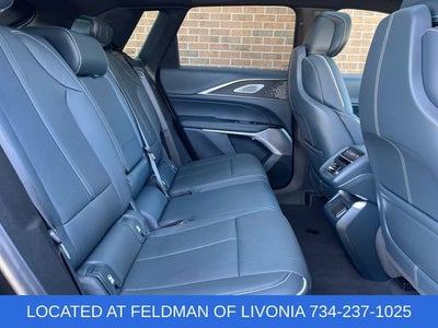 2024 Cadillac LYRIQ Sport 3