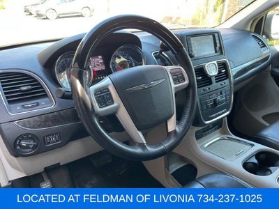 2015 Chrysler Town & Country Limited Platinum