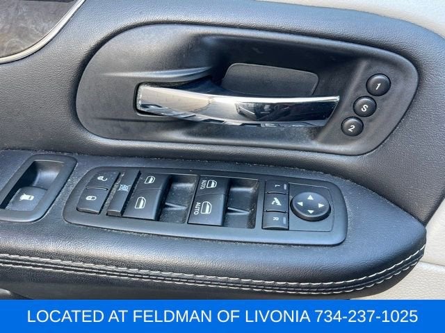 2015 Chrysler Town & Country Limited Platinum