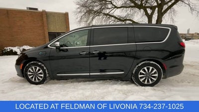 2023 Chrysler Pacifica Hybrid Limited