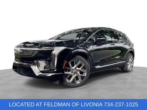 2025 Cadillac OPTIQ Luxury 2