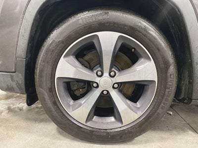 2019 Jeep Cherokee Limited FWD