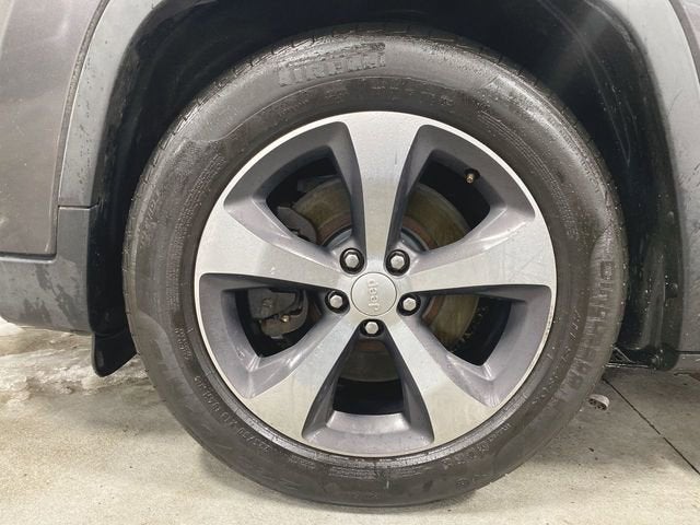 2019 Jeep Cherokee Limited FWD