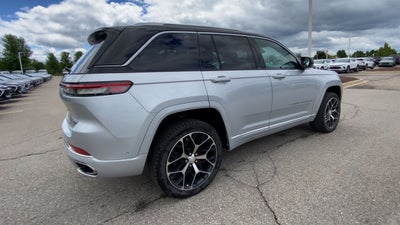 2022 Jeep Grand Cherokee Summit Reserve 4x4