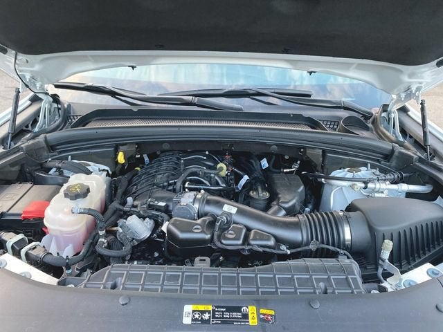 2023 Jeep Grand Cherokee L Laredo 4x4