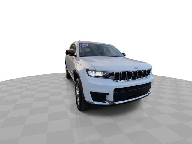 2023 Jeep Grand Cherokee L Laredo 4x4