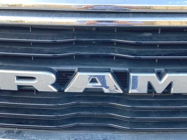 2022 RAM 1500 Big Horn Crew Cab 4x4 5'7" Box