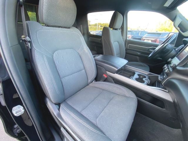 2022 RAM 1500 Big Horn Crew Cab 4x4 5'7" Box