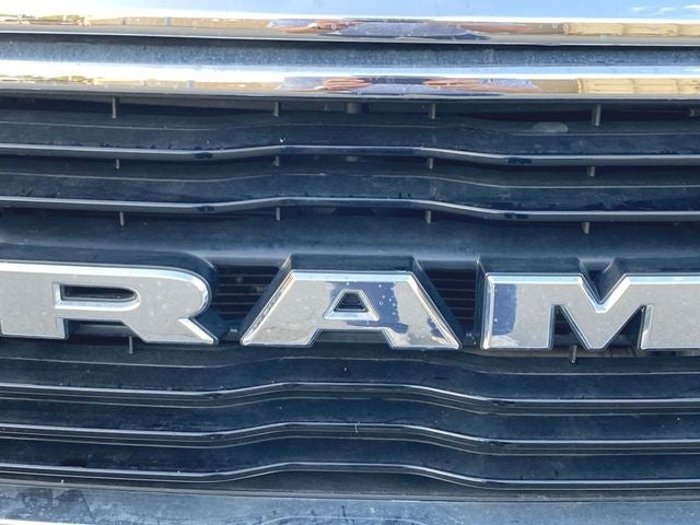 2022 RAM 1500 Big Horn Crew Cab 4x4 5'7" Box