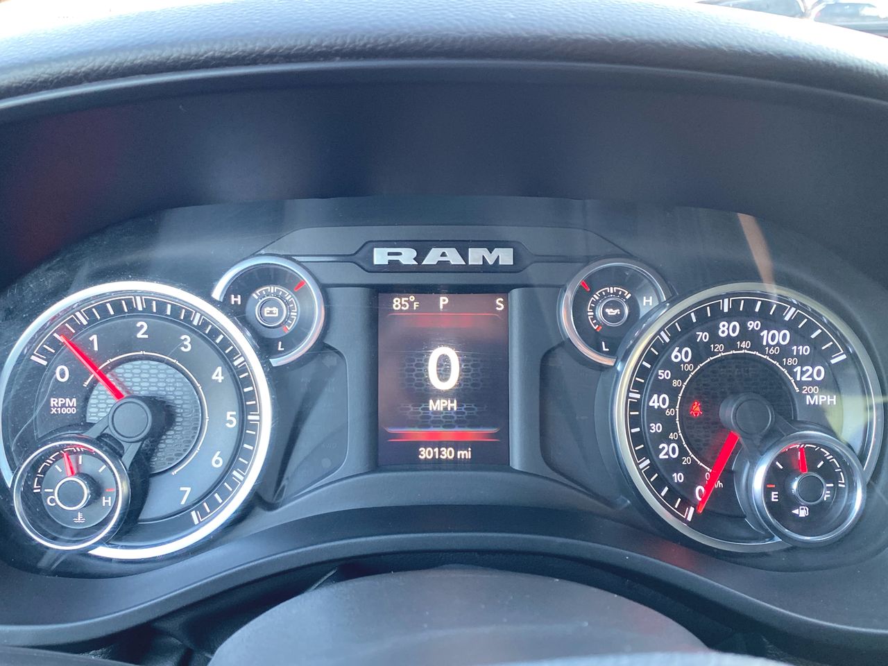2022 RAM 1500 Big Horn Crew Cab 4x4 5'7" Box