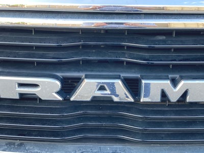 2022 RAM 1500 Big Horn Crew Cab 4x4 5'7" Box