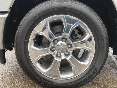 2023 RAM 1500 Big Horn Crew Cab 4x4 5'7" Box