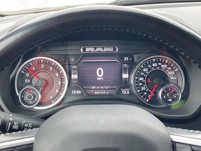 2021 RAM 1500 Big Horn Crew Cab 4x4 5'7" Box