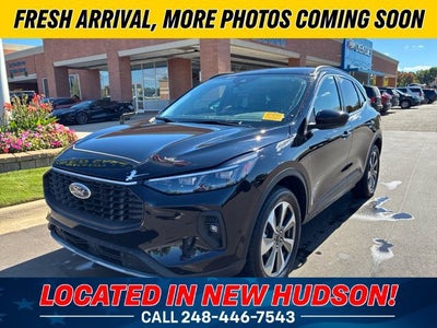 2025 Ford Escape Platinum