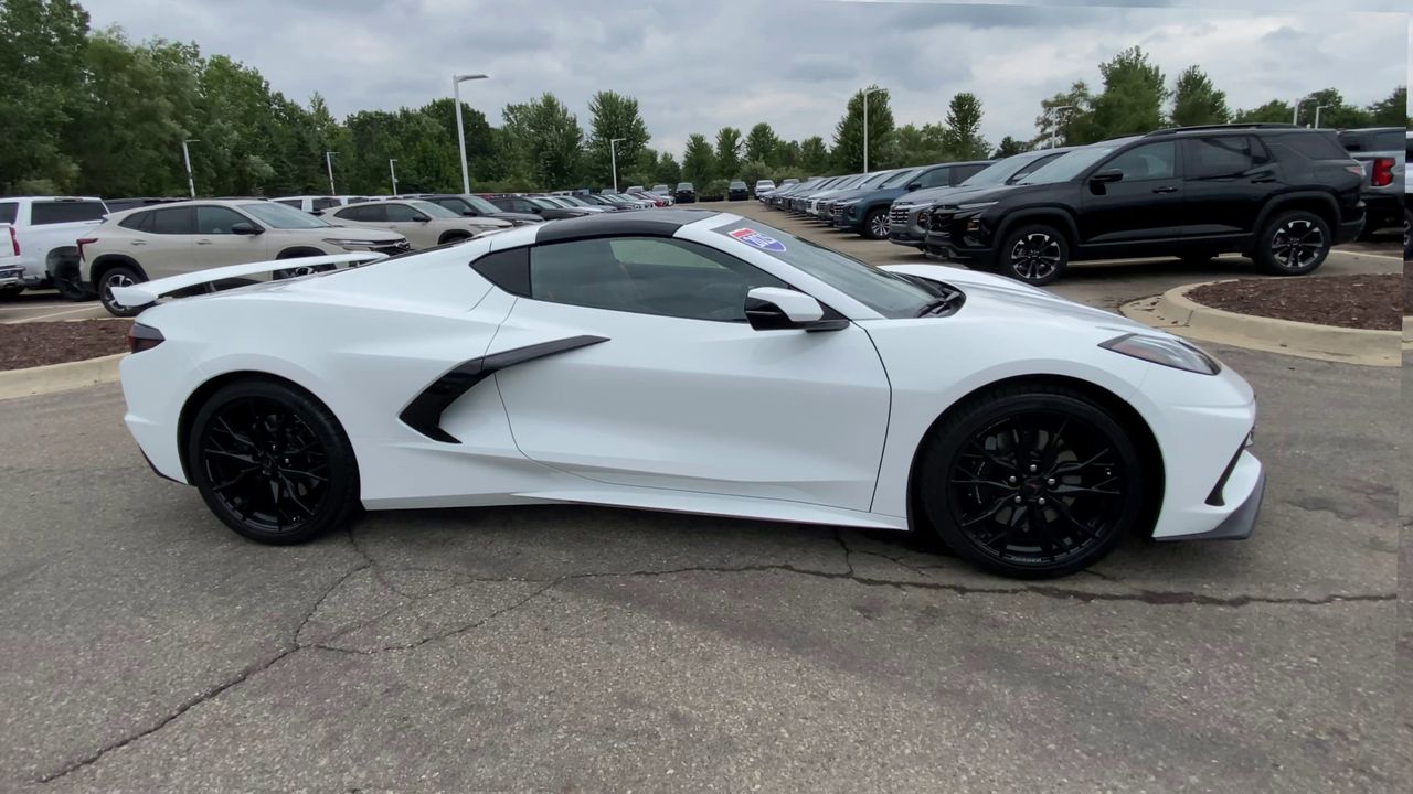 2025 Chevrolet Corvette Stingray 2LT
