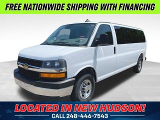 2025 Chevrolet Express Passenger 1LT