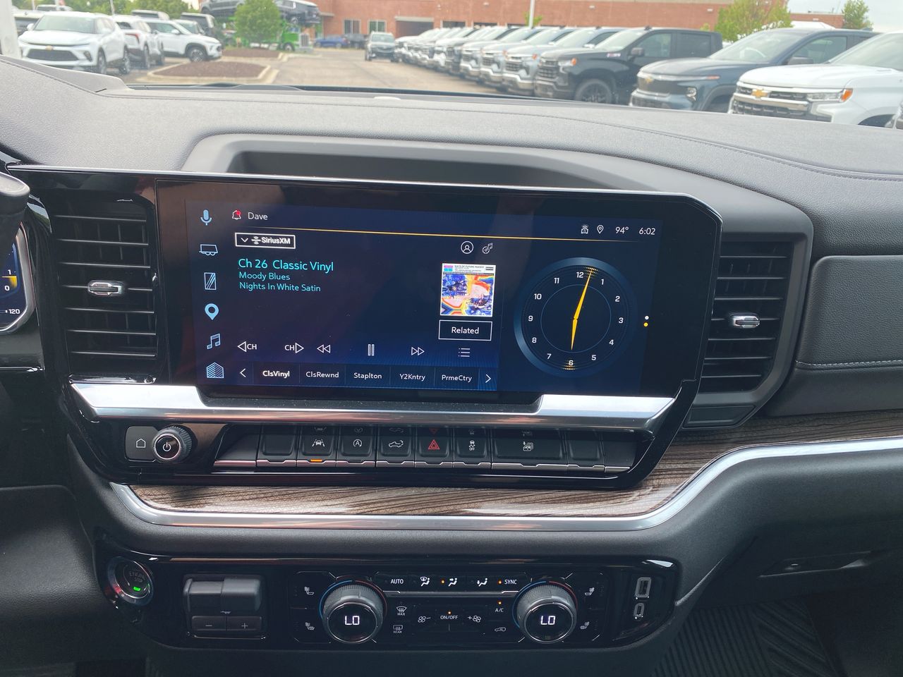 2026 Chevrolet Silverado 1500 LT (2FL)