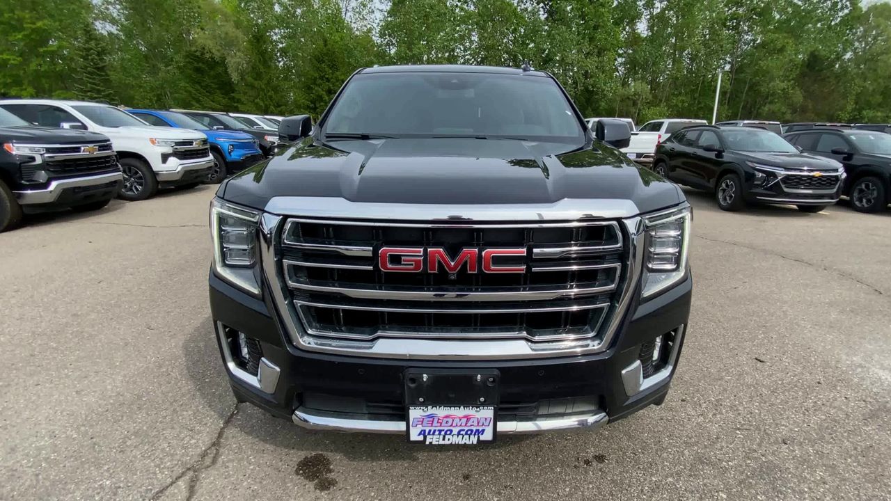 2023 GMC Yukon XL SLT