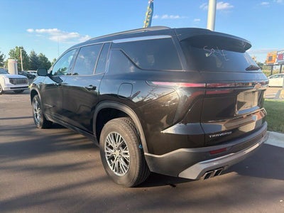 2024 Chevrolet Traverse LT