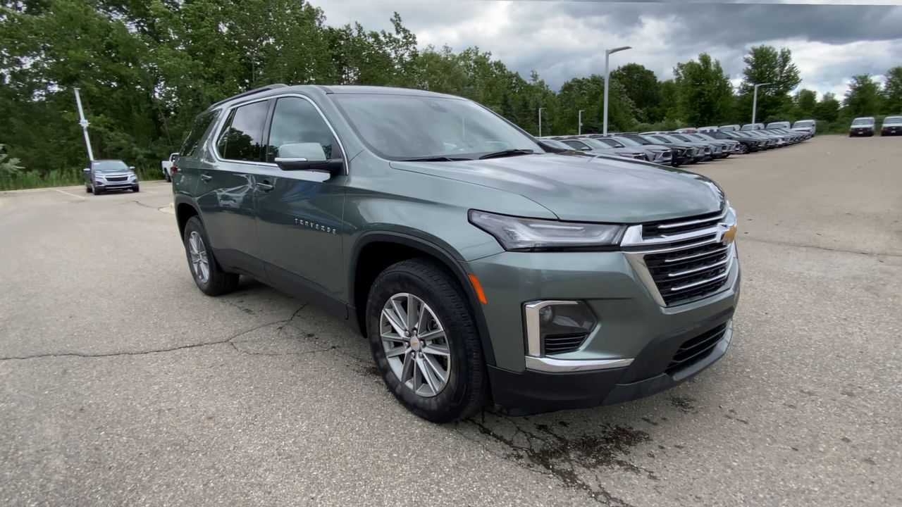 2023 Chevrolet Traverse LT Cloth