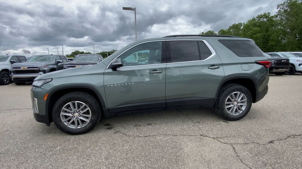 2023 Chevrolet Traverse LT Cloth