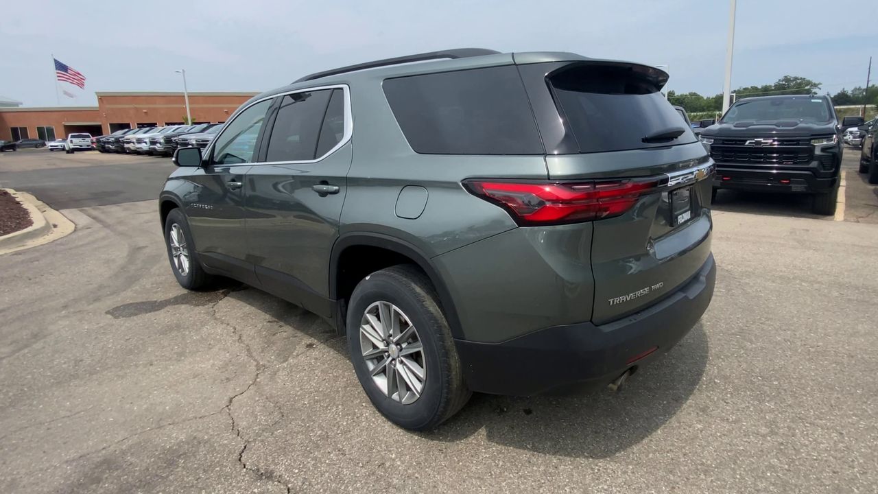 2023 Chevrolet Traverse LT Cloth
