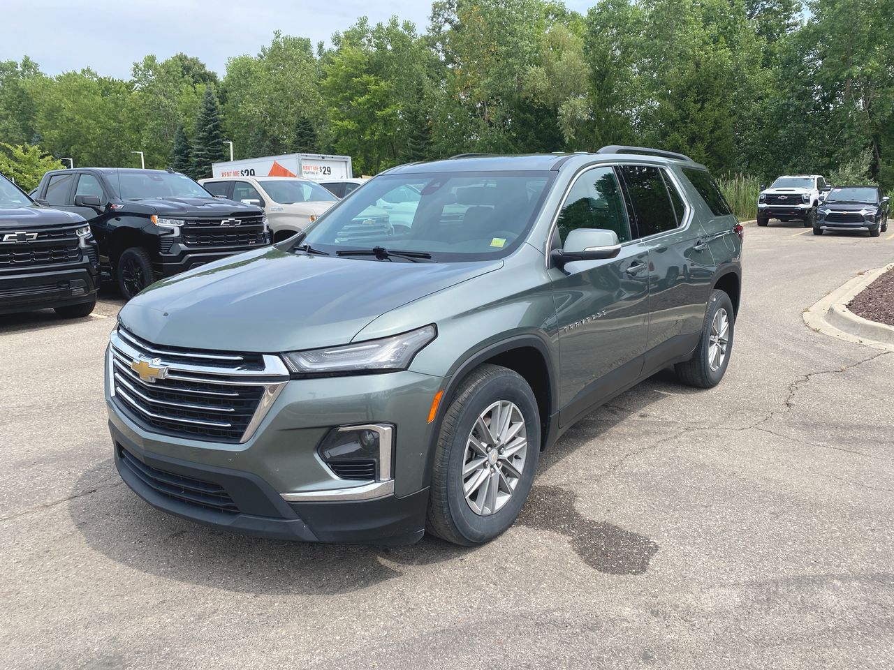 2023 Chevrolet Traverse LT Cloth
