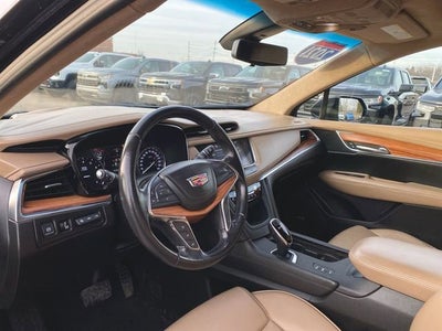 2019 Cadillac XT5 Platinum AWD