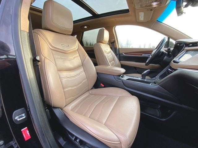 2019 Cadillac XT5 Platinum AWD