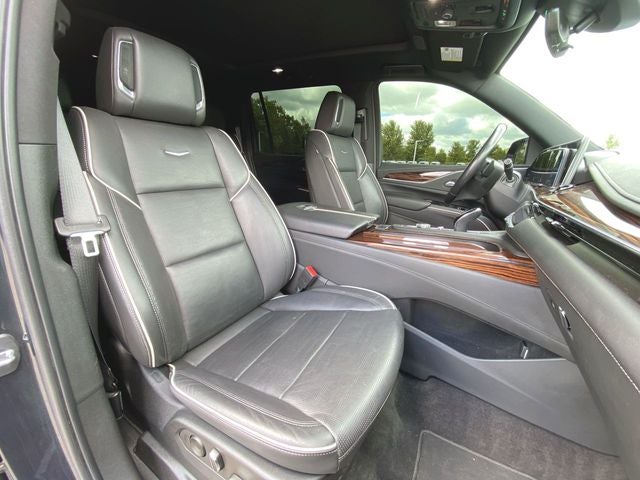 2022 Cadillac Escalade ESV Premium Luxury