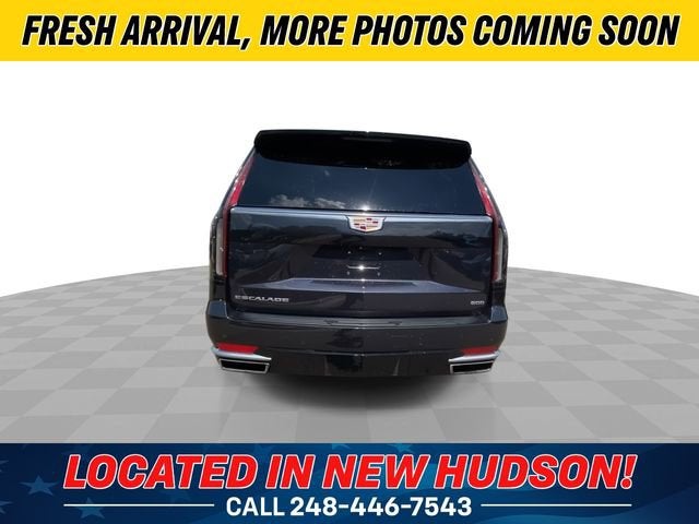 2022 Cadillac Escalade ESV Premium Luxury