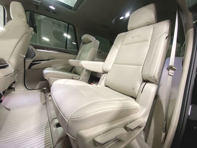 2025 Cadillac Escalade Sport Platinum