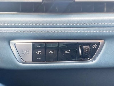 2025 Cadillac ESCALADE IQ Luxury 2