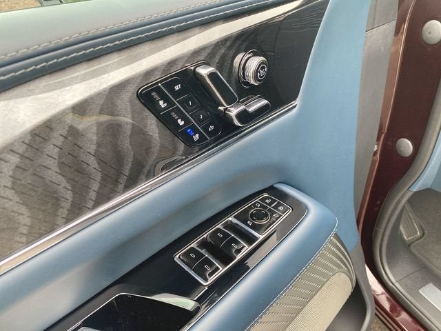 2025 Cadillac ESCALADE IQ Luxury 2