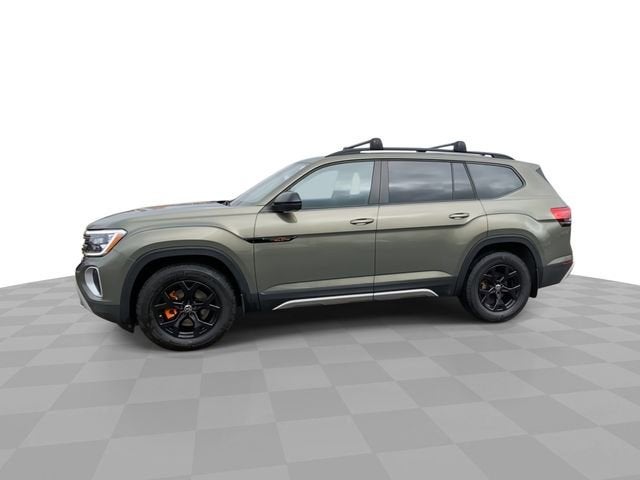 2024 Volkswagen Atlas 2.0T Peak Edition SEL