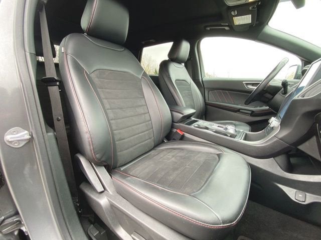 2022 Ford Edge ST-Line