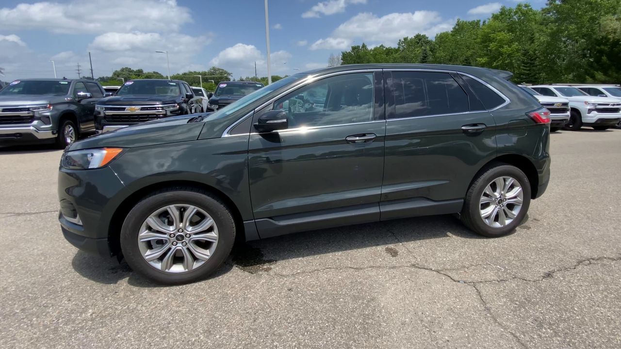 2023 Ford Edge Titanium
