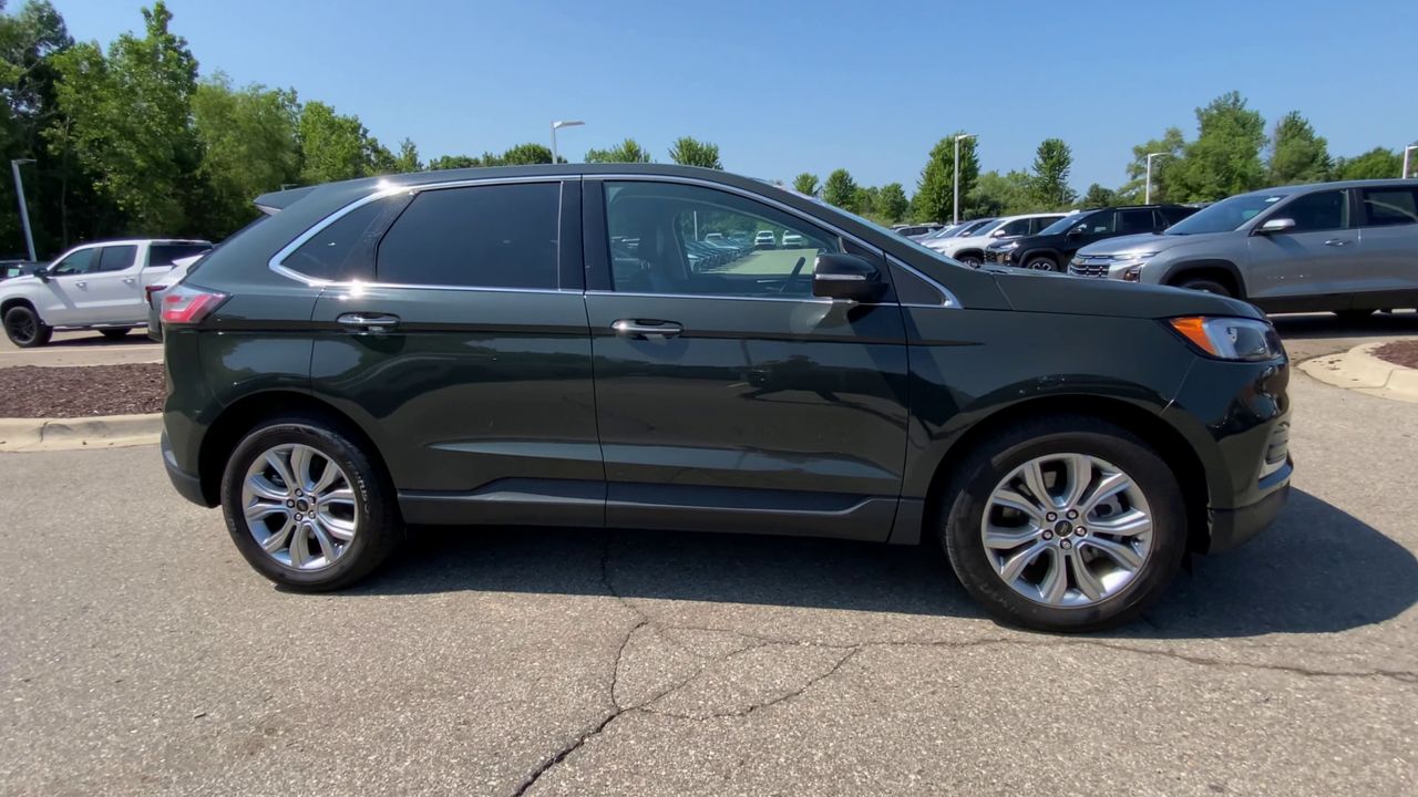 2023 Ford Edge Titanium