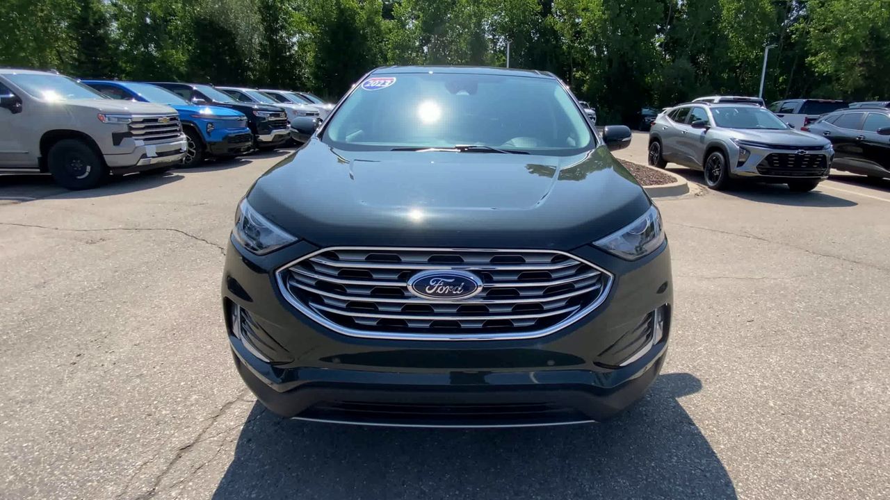 2023 Ford Edge Titanium