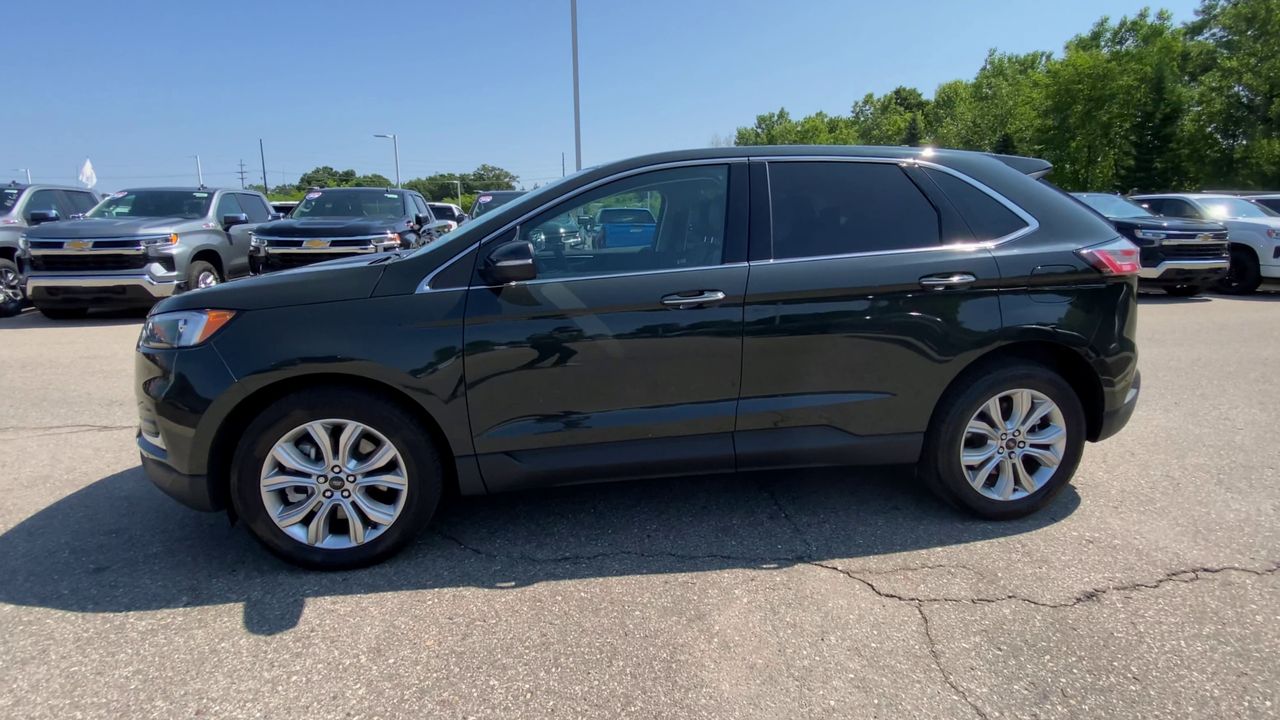 2023 Ford Edge Titanium