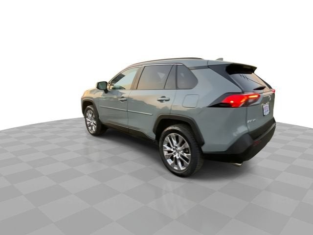 2020 Toyota RAV4 XLE Premium