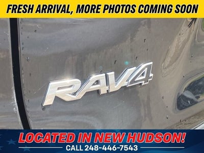 2025 Toyota RAV4 LE