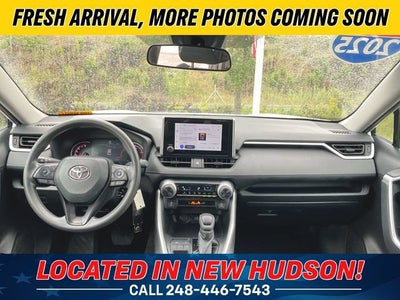 2025 Toyota RAV4 LE