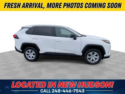 2025 Toyota RAV4 LE