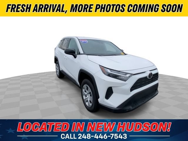 2025 Toyota RAV4 LE