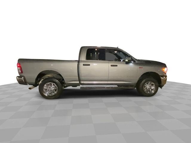 2022 RAM 2500 Big Horn Crew Cab 4x4 6'4" Box