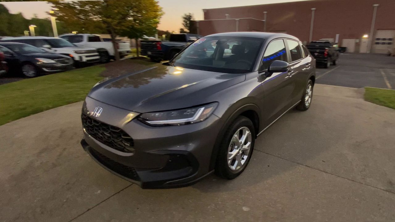 2025 Honda HR-V LX