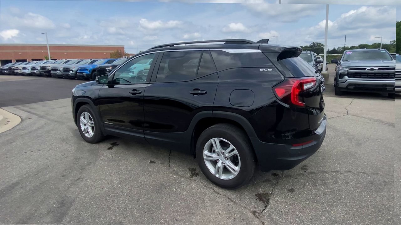 2023 GMC Terrain SLE